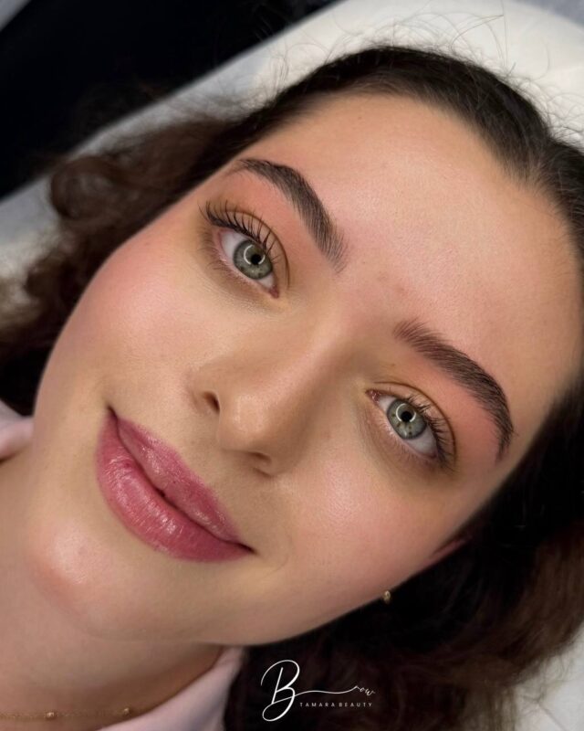 eyebrow